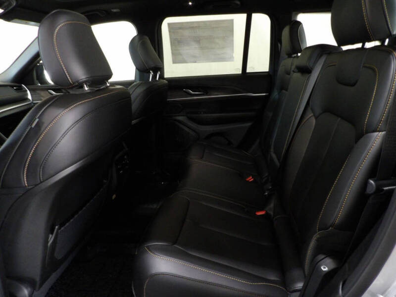 2026 Jeep Grand Cherokee 85th Anniversary Edition