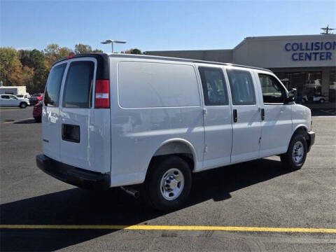 2025 Chevrolet Express 2500