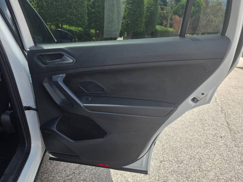 2021 Volkswagen Tiguan SE R-Line Black