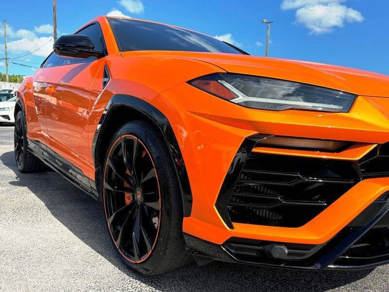 2022 Lamborghini Urus