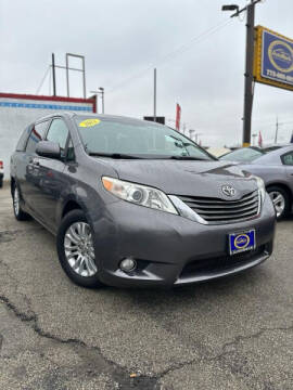 2012 Toyota Sienna for sale at AutoBank in Chicago IL