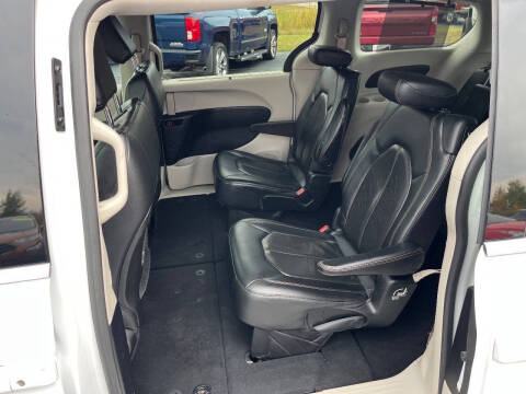 2020 Chrysler Pacifica Touring L