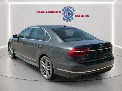 2017 Volkswagen Passat 1.8T R-Line