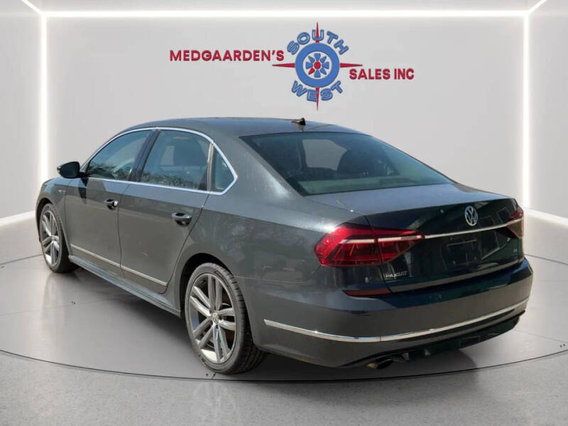 2017 Volkswagen Passat 1.8T R-Line