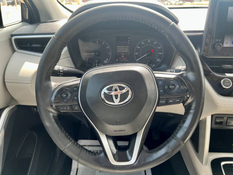 2023 Toyota Corolla Cross LE