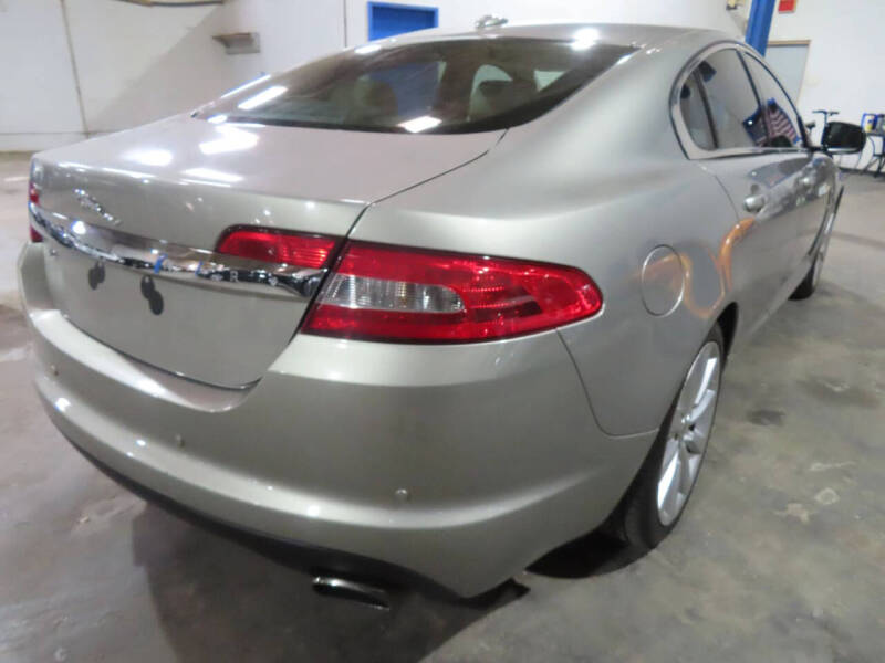 2011 Jaguar XF Premium