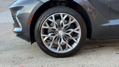 2022 Aston Martin DBX