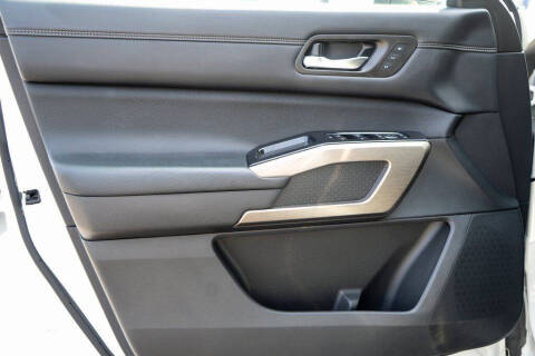 2023 Nissan Pathfinder Platinum