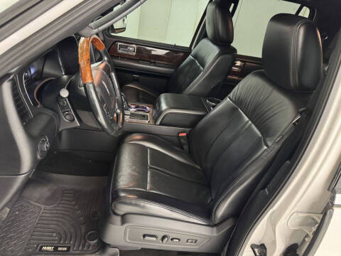 2017 Lincoln Navigator L Select