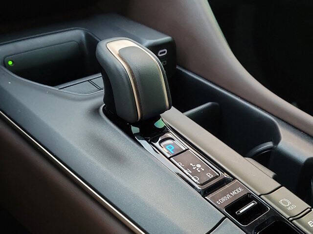 2023 Toyota Crown Limited