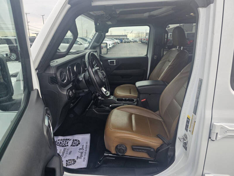 2023 Jeep Gladiator Overland