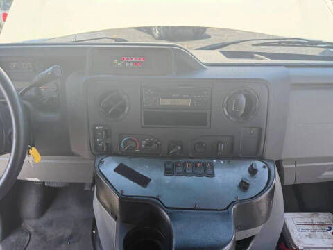 2019 Ford E-Series E-450 SD