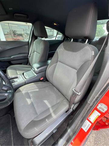 2017 Dodge Charger SE