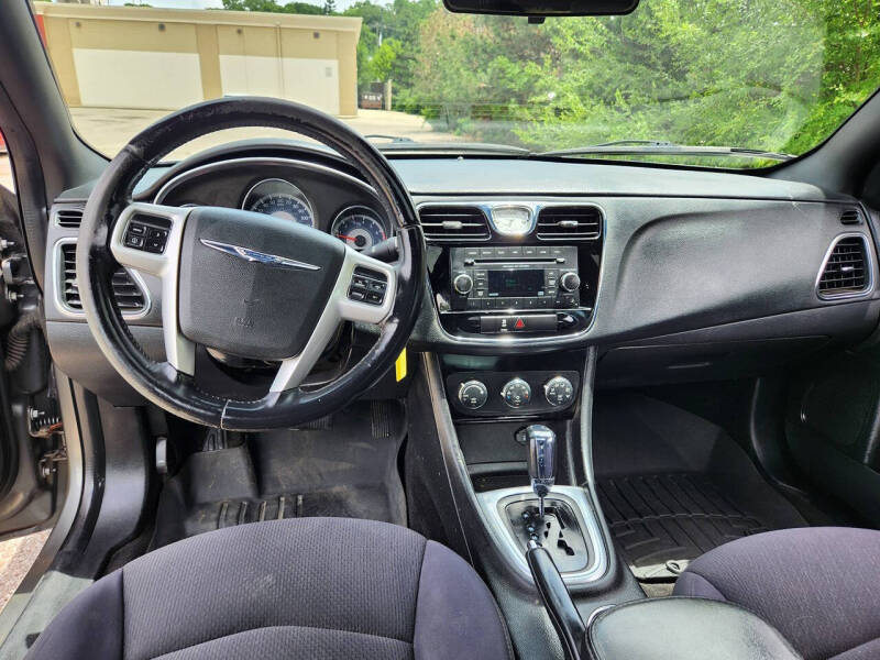 2012 Chrysler 200 Touring