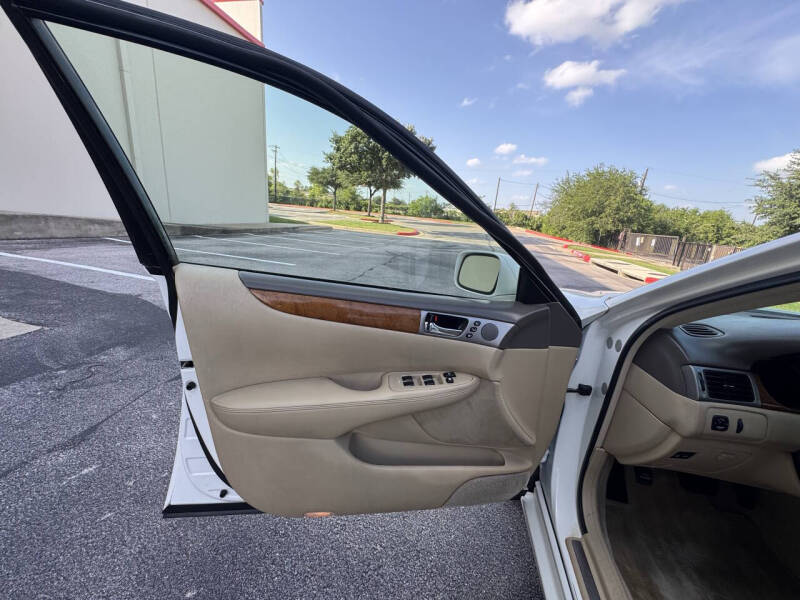 2005 Lexus ES 330