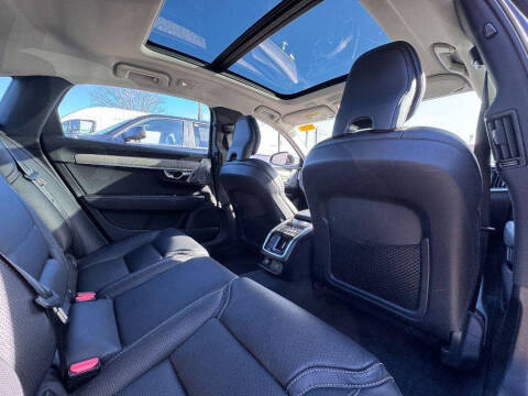 2022 Volvo S90 B6 Inscription