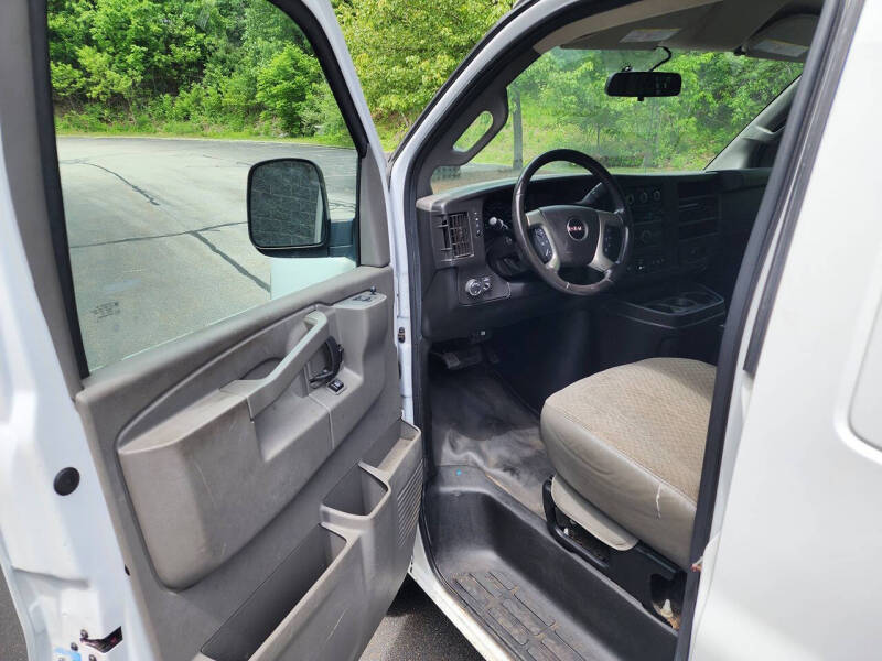 2019 GMC Savana 2500