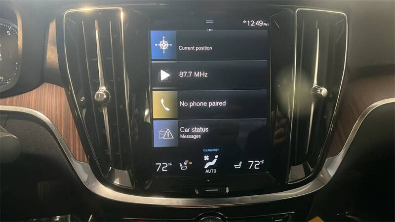 2021 Volvo S60 T5 Momentum