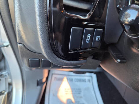 2016 Mitsubishi Outlander SE