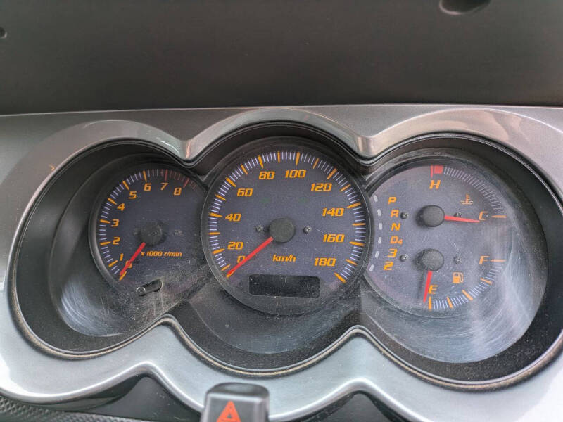 2000 Daihatsu YRV