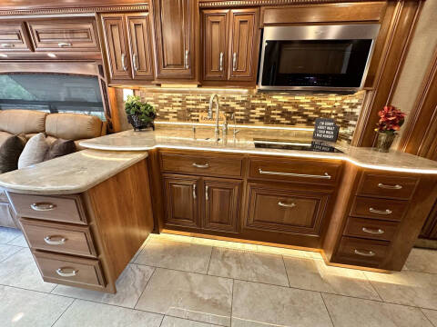 2017 Entegra Anthem 44b 1.5 Bath, 450hp Dies