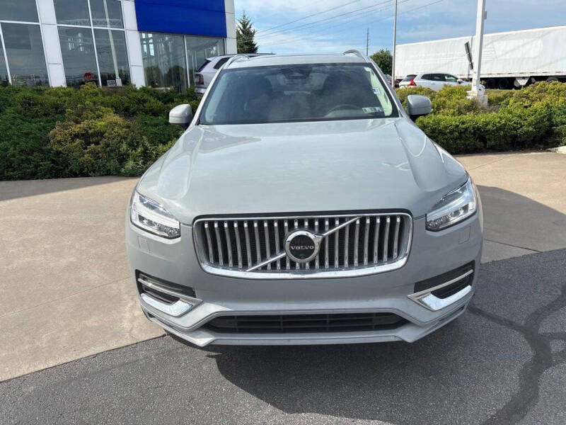 2025 Volvo XC90 B6 Plus Bright Theme 7P