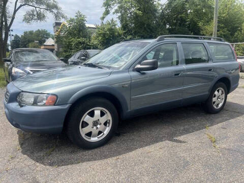 2002 Volvo XC for sale at Paramount Motors in Taylor MI