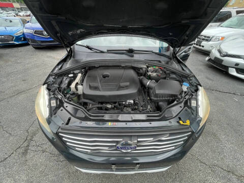 2015 Volvo XC60 T5 Drive-E Premier