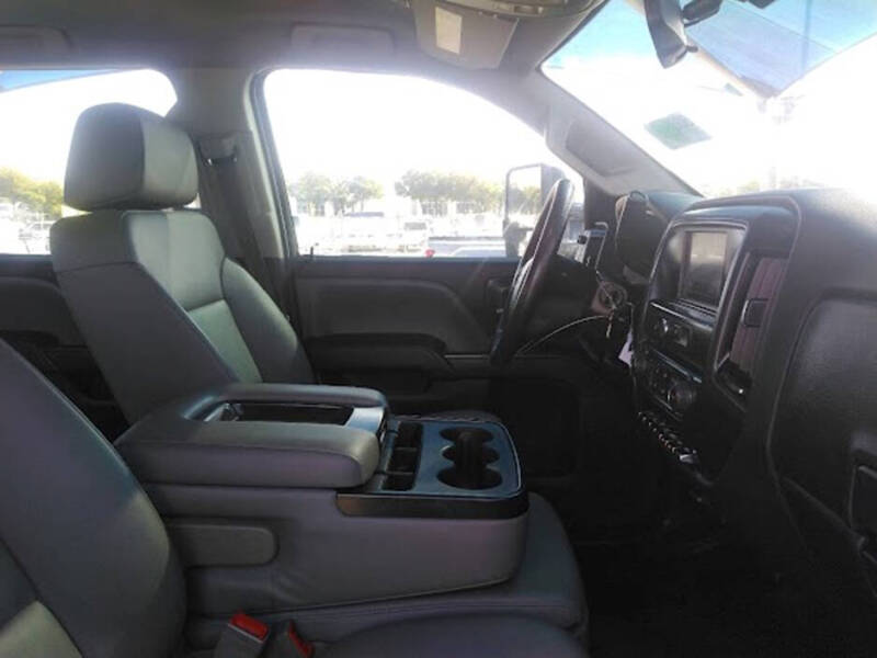 2022 Chevrolet Silverado 5500HD