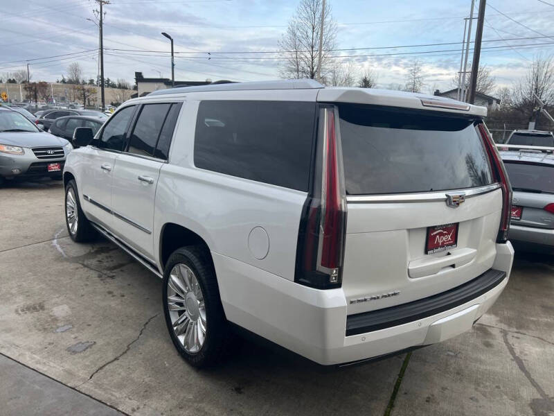2016 Cadillac Escalade ESV Platinum