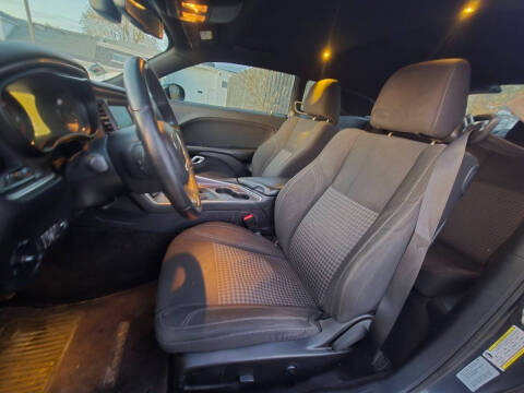 2016 Dodge Challenger SXT Plus