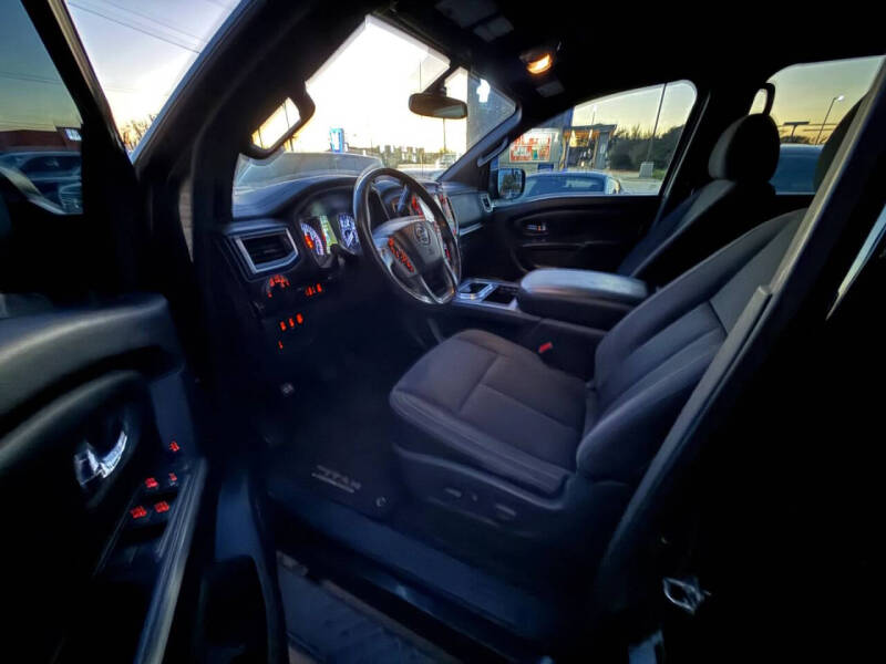 2018 Nissan Titan