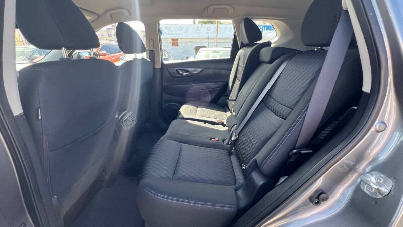 2017 Nissan Rogue S