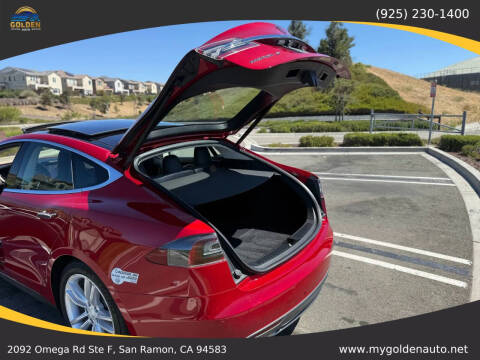 2015 Tesla Model S 85