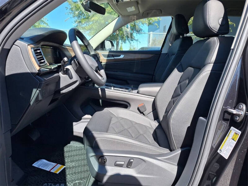 2026 Volkswagen Atlas SE