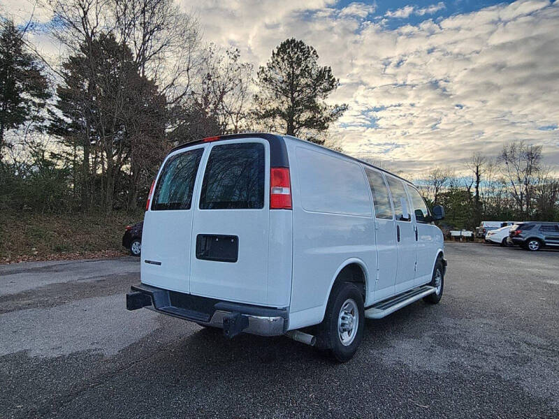 2024 Chevrolet Express 2500