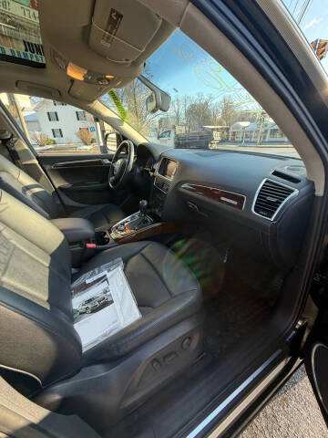 2012 Audi Q5 2.0T quattro Premium Plus