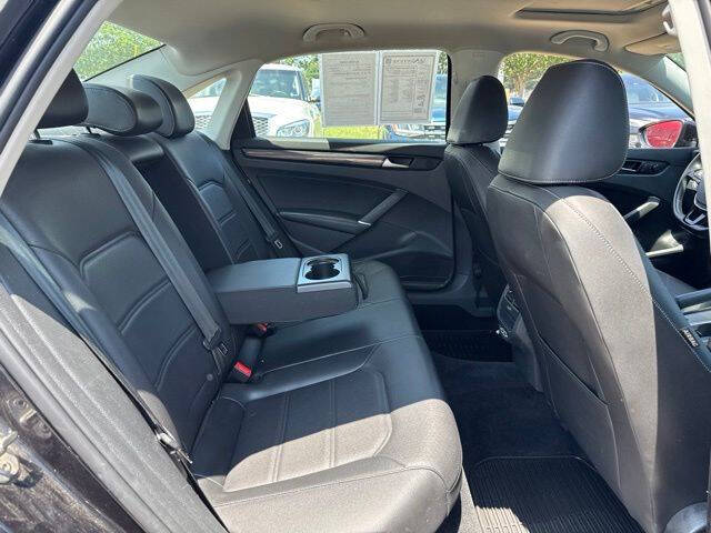 2020 Volkswagen Passat R-Line