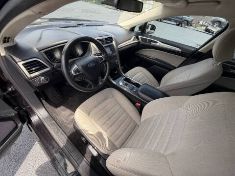 2019 Ford Fusion S