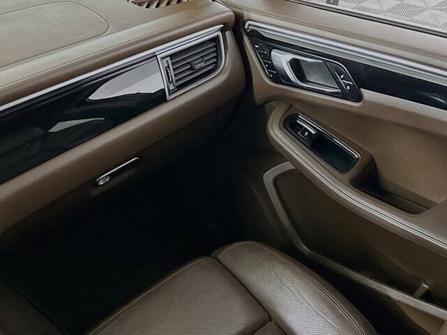 2017 Porsche Macan S