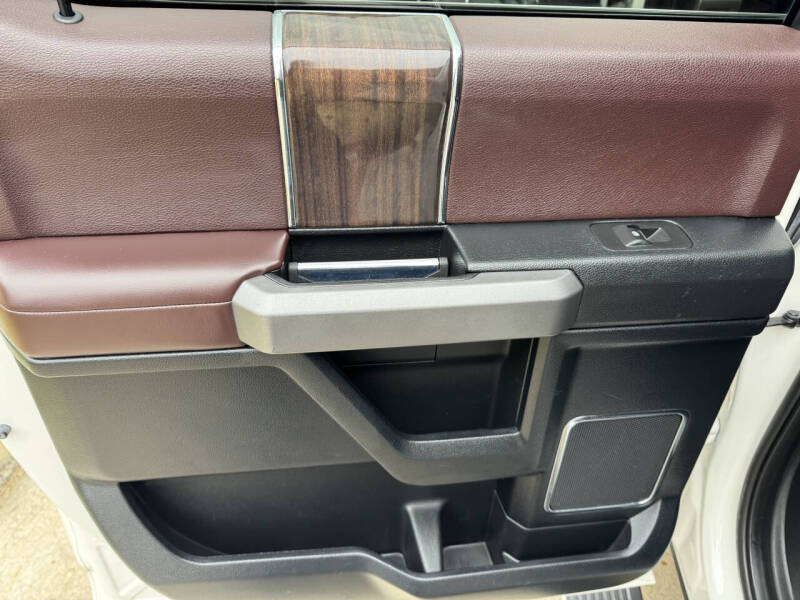 2017 Ford F-150 Platinum