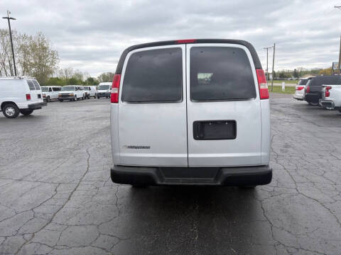 2017 Chevrolet Express LS 3500