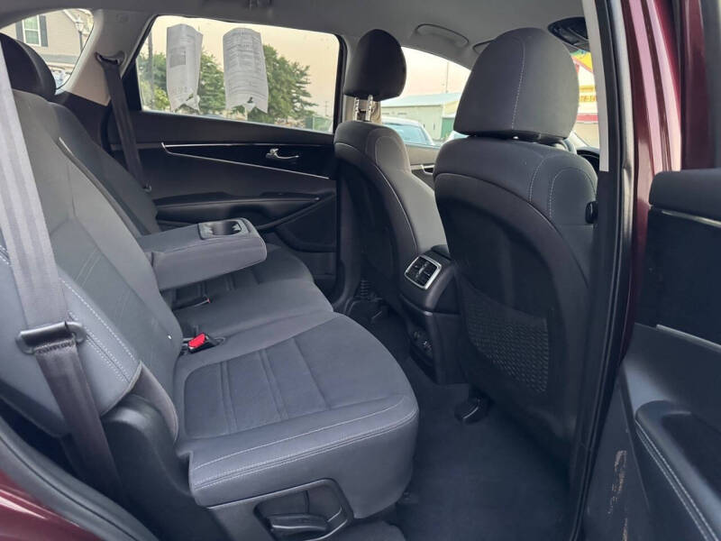 2019 Kia Sorento LX