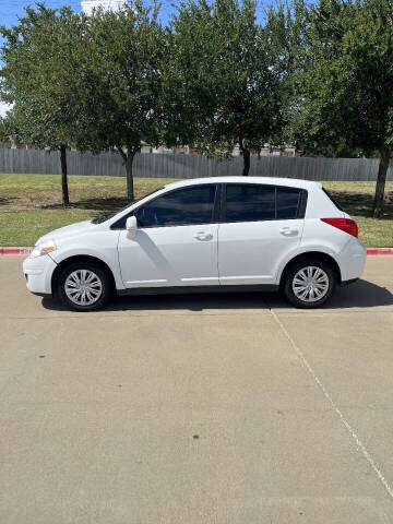 2012 Nissan Versa 1.8 SL