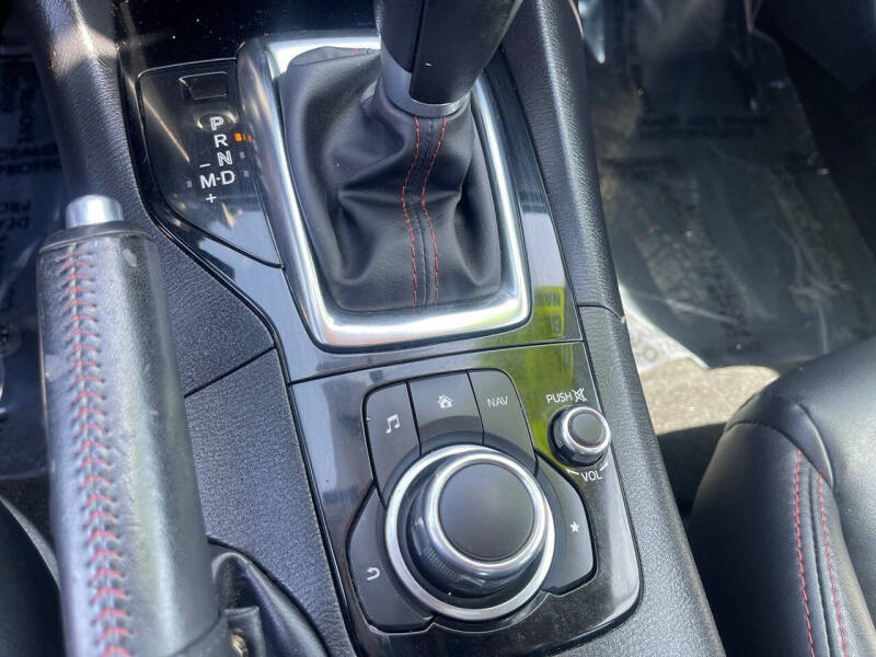 2015 Mazda MAZDA3 i Grand Touring