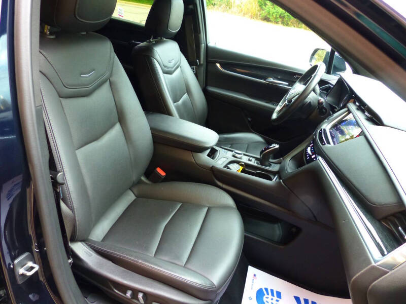 2022 Cadillac XT5 Premium Luxury