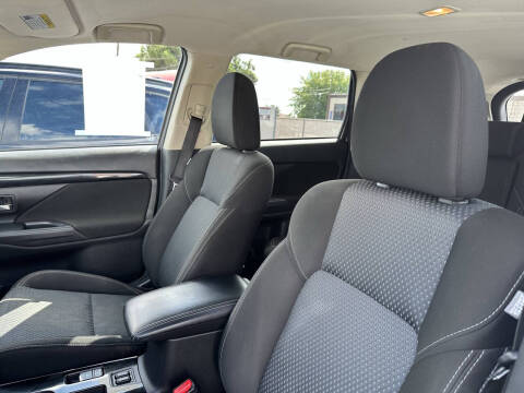 2020 Mitsubishi Outlander ES