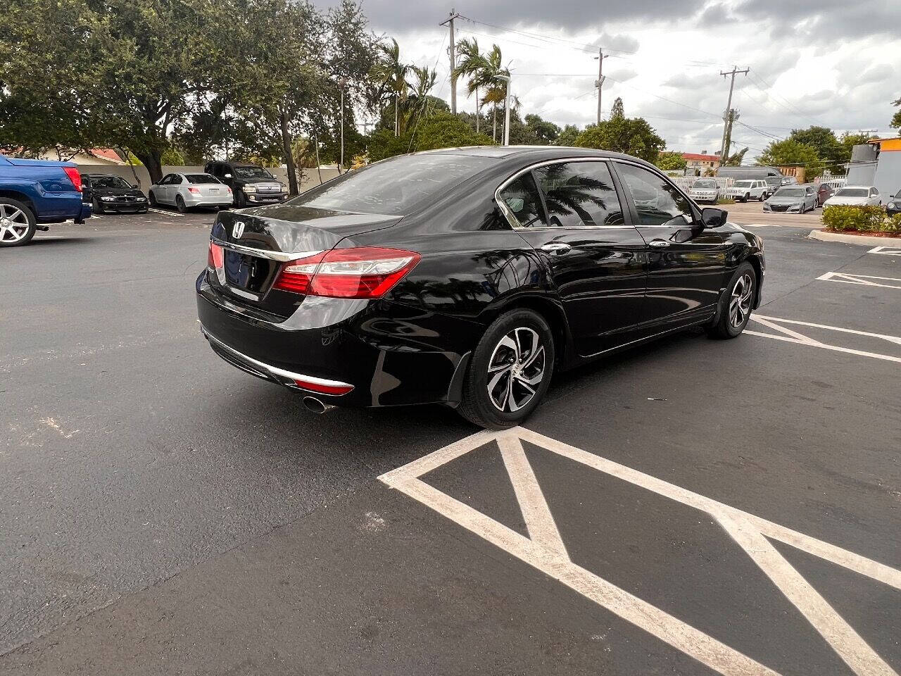 2016 HONDA Accord Sedan - $13,950