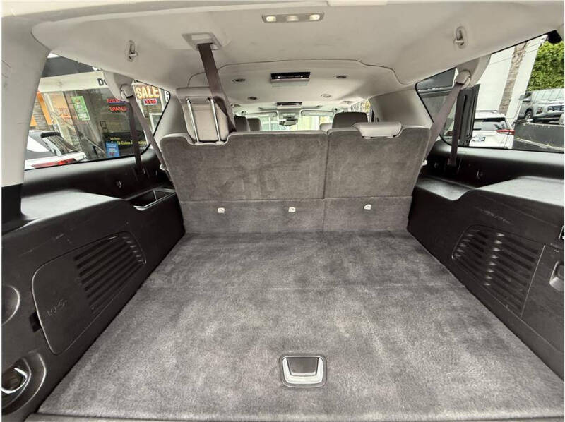 2017 Chevrolet Suburban LT