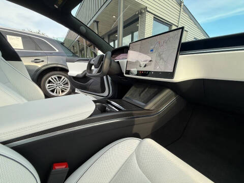 2022 Tesla Model S Plaid